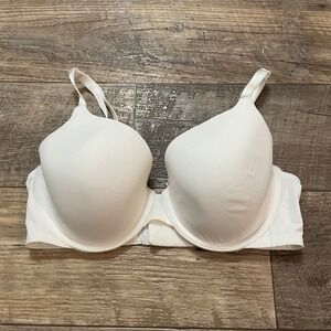 Victoria's Secret Second Skin T-Shirt Bra White Underwire 34D 370517-A57
